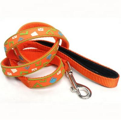 China Sustainable Wholesales Durable Good Quality Custom Design Polyester PVC Pet Leash for sale