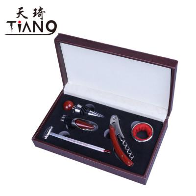 China New Style Viable Fashion Leather Wine Opener Gift Set Red Wooden PU Wine Gift Wine Accessories Set for sale