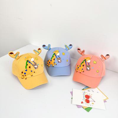 China Cute Animal Boy Girl 1-4Y Giraffe Bear Lion Baseball Cap For Kids New Cartoon Design Kids Sand Cap COMMON Warm Outdoor Sunshade Hat for sale