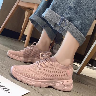 China Fashion Trend New Arrival Women Sport Shoes Mesh Women Sports Shoes Walking To Breathe Casual Sneakers for sale