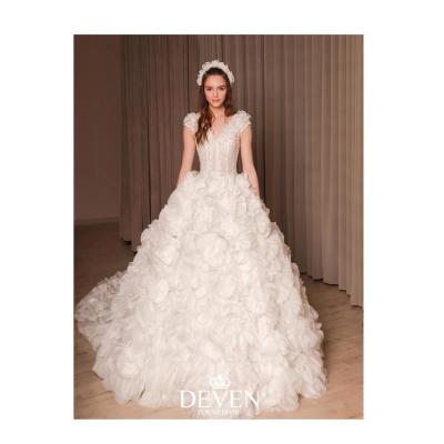 China Crystal Wedding Dresses Manufacturer Turkey Istanbul Guangzhou Anti-static Luxury Long Tail Ball Gown For Women Fashion Lace Simple Element for sale