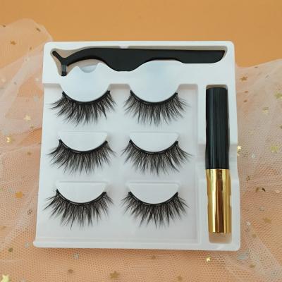 China 3D layered fast delivery wholesale hot selling natural layer effect magnet eyelash set for sale