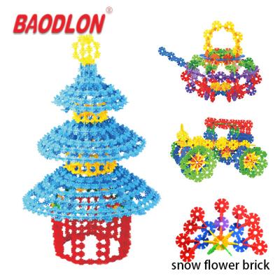 China Educational plastic toys of snow flower brick building blocks for children for sale