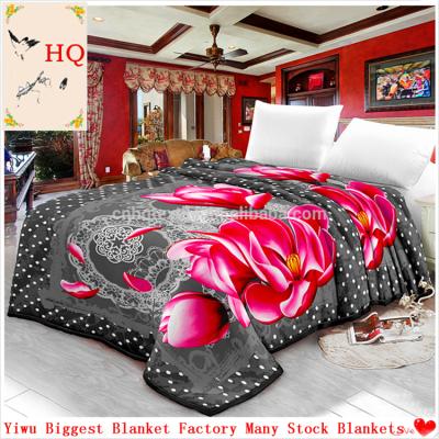 China Hot sale fashion design wedding dresses china low price stock disposable quilt coverlet fabric for sale