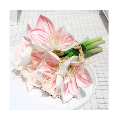 China Indoor Or Outdoor Hot Selling Bouquet Artificial Flower Wholesale Artificial Flowers For Home Decoration for sale