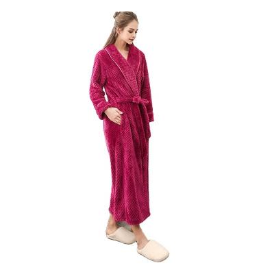 China 2022 Breathable Warm Flannel Fleece Robe With Hood Big Soft Lightweight Hotel Bathrobe And Bathrobe Large for sale