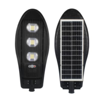 China Outdoor Garden / Street / House Photocells Led Solar All In One IP65 66 50w 100w 150w Street Light for sale