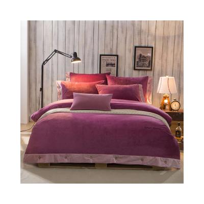 China Wide Selection Flannel Fleece Velvet Bedding Splendorous Warmful Comforter Anti-pilling Customized Luxury Sets for sale