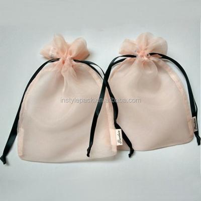 China Factory Supply Elegant Cosmetic Safety Drawstring Organza Pink Gift Pouch Bag for sale