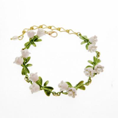 China CLASSIC Green Painting Freshwater Pearl Valley Lily Leaf Anchor Same Female Bracelet for sale