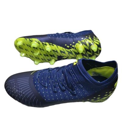 China Sports Active Products Fashionable Style Soccer Shoes Soccer Boots Best Selling Football Shoes for Men for sale