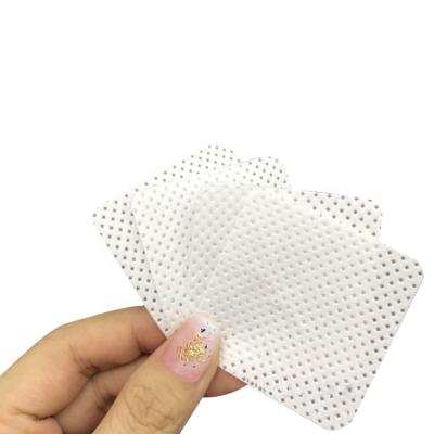 China Wipes Gel Polish Or Other Oily Dirty PP+PET 5x5cm Meltblown Disposable Nonwoven Polish Remover Lint Free Nail Wiper for sale