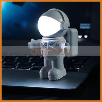 China Computer Light Astronaut USB Night Light Astronaut Shape Laptop USB Light for sale