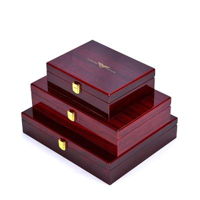 China Handmade Personalized Wooden Wallet Packaging Gift Box for sale