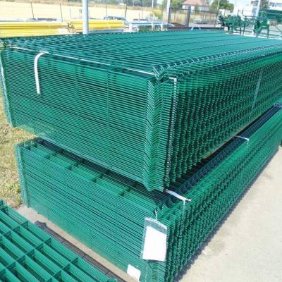 China Factory Supply Easily Assembled Welded Wire Mesh Fence for sale