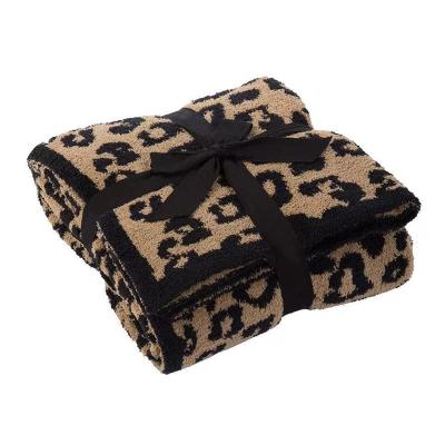 China Keep Warm New Product Fashion Polyester Leopard Soft Fleece Blanket for sale