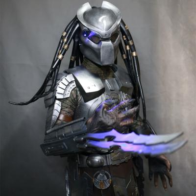 China Sets 2021 hot sale Life-size Realistic Predator Cosplay robot costume, robot suit costumes, fullbody armors for entertainment for sale