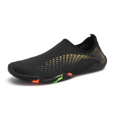 China High Quality Fashion Trend Water Proof Swim Shoes Socks Non-slip Beach Diving Shoes for sale