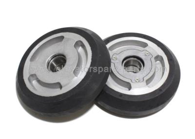 China Cast Iron Toshiba Elevator Guide Shoe Roller RG-90 90x30x15 Size for sale