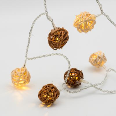 China Christmas Decoration 16L Willow Ball LED Fancy Chian Light Chain With Nature Material for sale