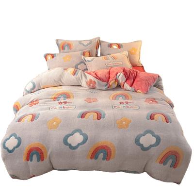 China Hot Selling Flannel Bedding Set Amazon Cartoon Plush Design Velvet Comforter Cover Winter Warm Viable Bed Sheet Winter Bedding Set 4pcs for sale