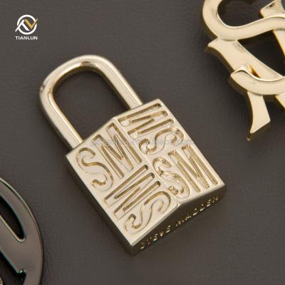 China For Zinc Alloy Letter Logo Display Accessories Metal Handbag Multi Color Handbag for sale