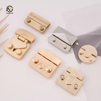 China Eco-friendly Leather Metal Purse Making Accessories Hugging Bag Closure Twist Lock Magnetic Purse Lock And Clasps for sale