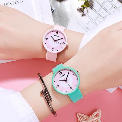 China Alarm Gift Set Box Cute Sports Students Electronic Watch Girls Waterproof Fashionable Watch Kids Watches for sale