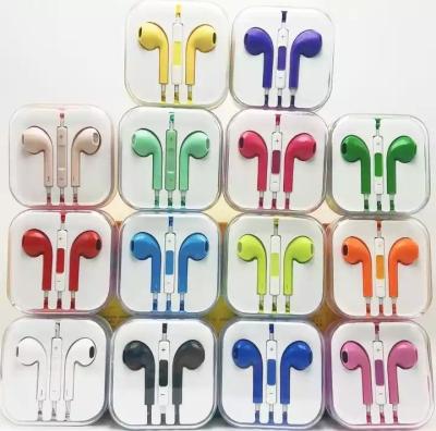 China In-Ear Cable Earphone With Bass Earbuds Stereo Earphone Music Sports Gaming Headset With MIC For IPhone 5s 6s 8 Earphone 7 6 for sale