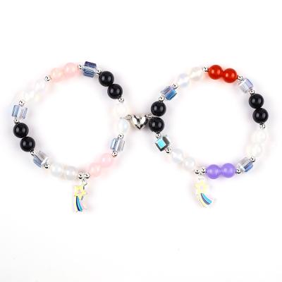 China 8MM Multicolor Cristal Natural Amistad Joyería Distancia Brazalete Corazones Magnetos Brazalete Para Regalo en venta