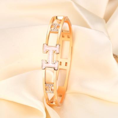 China Cute Popular Luxury Jewelry Lovers Bangle Bracelets Letter H Charm Bangle Bracelets For Women for sale