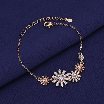 China CLASSIC 2021 New Personalized Fashion SUNFLOWER Simple Graceful Ins Copper Micro Inlaid Zircon Chrysanthemum Bracelet Ornament Wholesale for sale