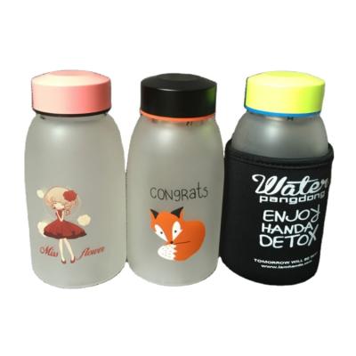 China Cute Stocked Custom Printing 400ml Luxury Frosted Tea Infuser Filter Glass Water Bottle With Lid for sale