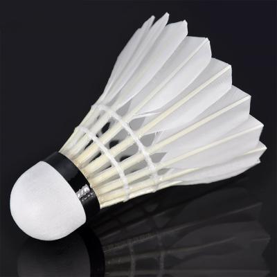 Chine Factory Wholesale Duck Badminton Shuttlecock Training Badminton Cock Club Playing à vendre