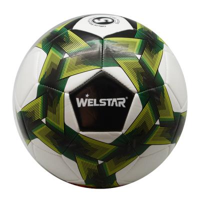 中国 New Design Football Machine Sewn Training Soccer Ball wholesale Official Size 5 Custom Print 販売のため