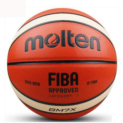 China Wholesales price leather Basketball Molten custom logo indoor Basketball GM7X ball Te koop