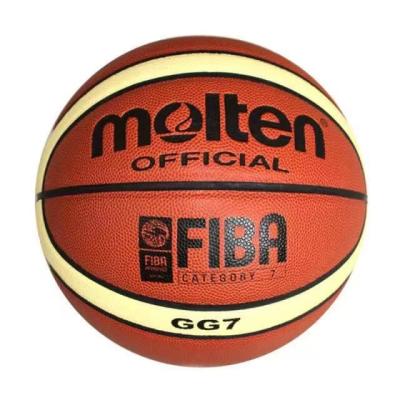 中国 Professional Wholesales price leather Basketball Molten custom logo indoor Basketball GG7 ball 販売のため