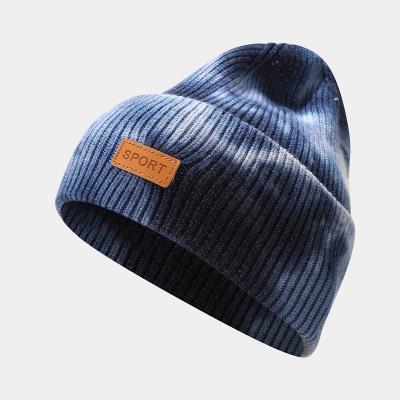 China COMMON Hats Logo Custom Beanie Hats Winter Outdoor Designer Covering Yarn Luxury for sale