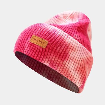 China COMMON Wholesale Link Dyed Covering Yarn Winter Hats Beanie Sport Leather Label Girl Winter Hats for sale