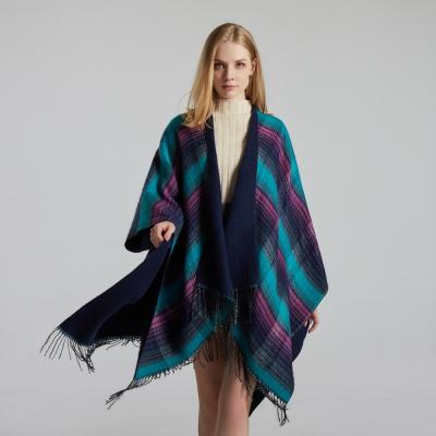 China Women's Winter Cape Plaid Poncho Cape Shawls Women Winter for sale