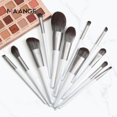 China Angular Blush Maange Makeup Brush Set Wholesale 12 PCS Handle Private Label Makeup Wood Brush Set for sale