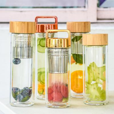 China Wholesale viable 410ML 500ml in stock double wall glass water bottle with tea infuser for sale