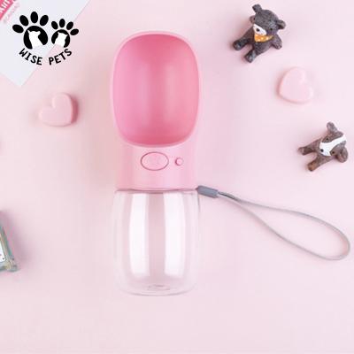 China Portable Pet Small Dog Water Bottles Pet Driver Drinking Outdoor Dog Raising Travel Bottle Leak Proof Dog Water Bottle Dispenser for sale