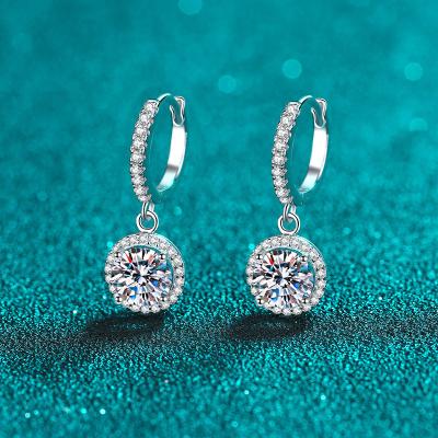 China High Quality Sterling Silver Women's Earring Studs Round 1 Carat Moissanite Earrings With Certificate for sale