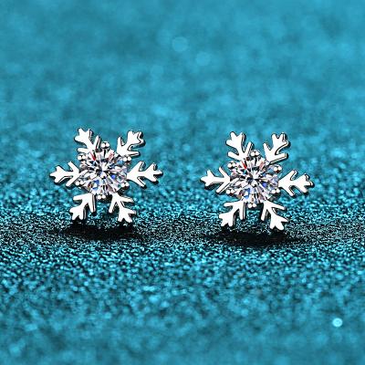 China Women's Sterling Silver Stud Earrings 925 White Gold Earring Snowflake Moissanite Jewelry Stud Earrings With Diamonds for sale