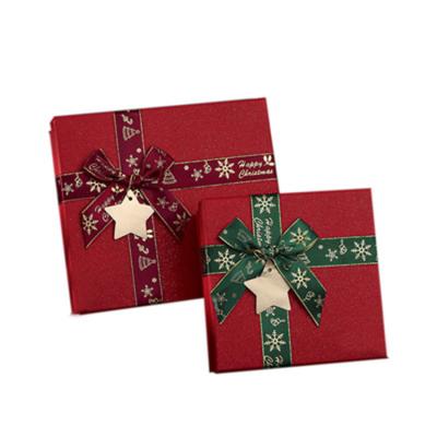 China Recycled Materials Hot Sale Stain Christmas Gift Box Red Scarf Box With Lid Christmas Gift Box for sale