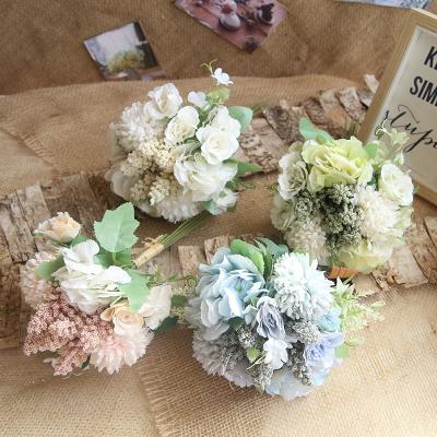 China Fashional Artificial Flowers Factory Wholesale Silk Flower Ivory Bridal Bridal Bouquet Wedding for sale