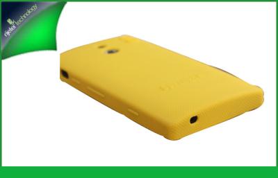 Chine Cas antidérapage de téléphone portable de Sony de silicone jaune pour Xperia P Lt22i plaquant à vendre