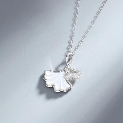 China Cute Flower Leaf Ginkgo Pendant Necklace & Bracelet Necklace Custom Jewelry for sale