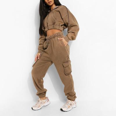 China Anti-pilling Women Overdyed Cropped Full Zip Hoodie And Cargo Pockets Jogger Pants Tracksuit for sale